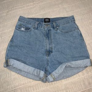 Urban Outfitters BDG Denim Shorts 🦋